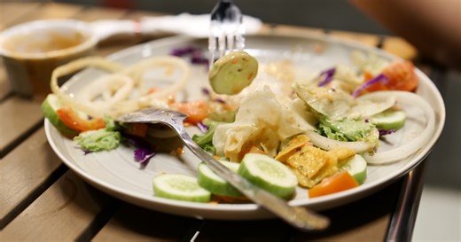 Setki zakazanych substancji w żywności w USA. Eksperci biją na alarm