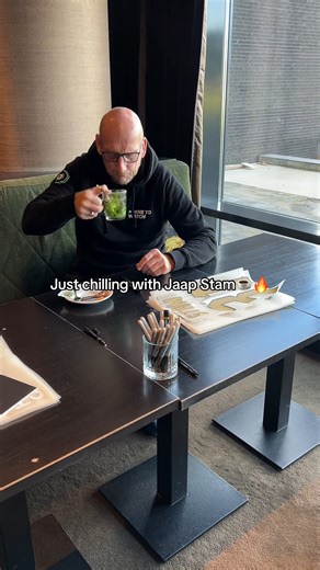 Jaap Stam loves a brew to sign the world's best signed memorabilia!☕️✍️ #SignedMemorabilia #football #memorabilia #jaapstam | Icons.com