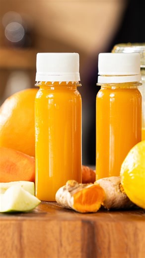 Save this recipe to your “Wellness” collection! • Here’s what you need: 3/4 cup fresh turmeric 1 cup fresh ginger 2 granny smith apples 3 oranges 1 large carrots 2 lemons, juiced 1 tbs peppercorns pinch of sea salt 2 1/2 cups water • Save this one folks! | Andy’s East Coast Kitchen