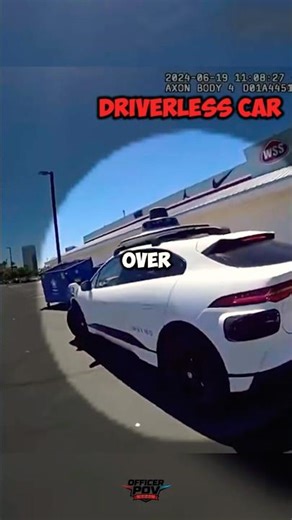A cop pulls over a driverless car, and this happens... 🤦