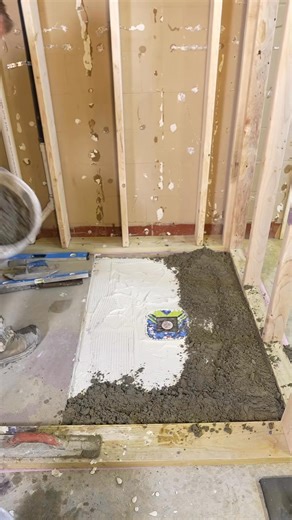 Strategies to slope a shower pan 👊 #bathroomremodelingteacher #shower #homeimprovement #tile #diy | James N. Owens
