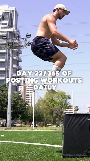 Explosive Athletic Training: Knee Jump and Broad Jump Techniques