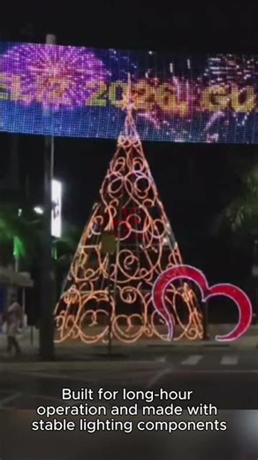 Bringing Christmas Warmth to Large Outdoor Spaces🎄