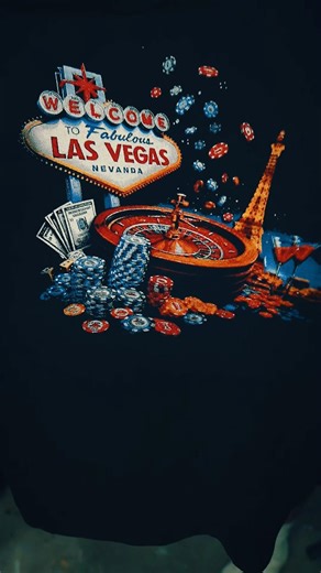 Screen print this 4 color Las Vegas t-shirt with me! 🤘🏽😃 #screenprinting #ytshorts #shorts