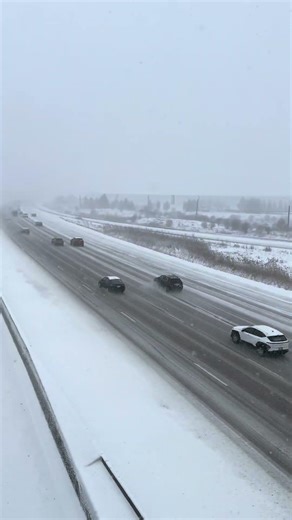 Driving on Highway 407 During Snowfall in March❄️🇨🇦
