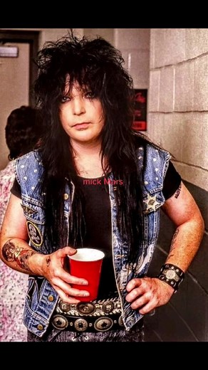 Mick Mars: My Favorite Guitarist of All Time