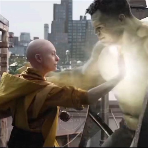 She pushed Hulk out of his body🙄 #shorts #MCU