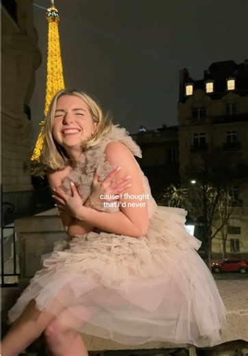 Explore the Best Career as a Fashion Designer