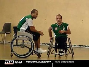 TJ Parker découvre le handibasket