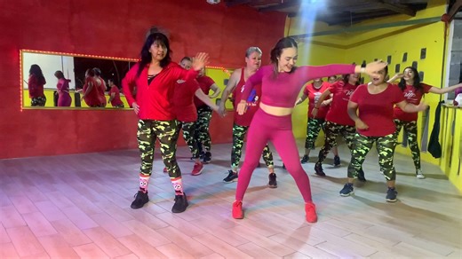 Bonita 🔥 Cumbia 🎶 Cardio Dance Fitness | Mariela López Dance Fit