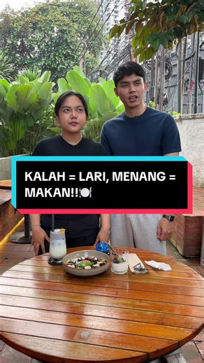sahabat nya SpongeBob = Squidward 😭😂 Menu spesial kolaborasi @Kopitagram x Folkative menghadirkan 3 menu baru! Ada Nasi Goreng Black Truffle🍱, Black Mango Sticky🥭, dan Dark Berry Pannacota🍮 yang siap upgrade momen buka puasa kamu! KHUSUSSS di bulan Ramadhan ini aja‼️ Yuk tunggu apa lagi? Langsung aja ke Kopitagram Centang Biru Ampera dan ajak squad bukber kalian🫵🏻🫶🏻
