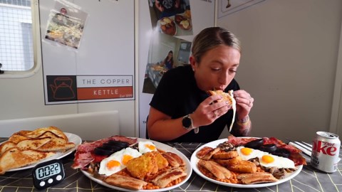 Girl tries England’s 666 breakfast food challenge that is pure punishment
