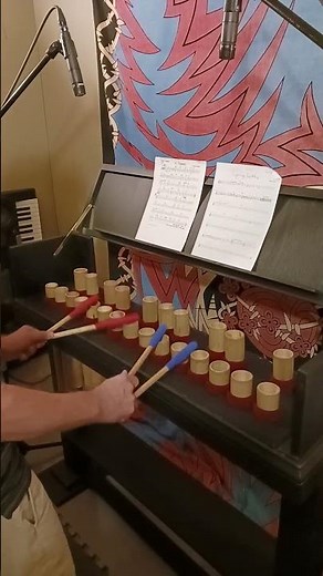 Bamboo Xylophone (Kalagong/Slapaphone) 4 mallet improvisation