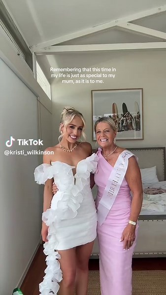 Mother of the Bride: Cherishing Special Moments Together