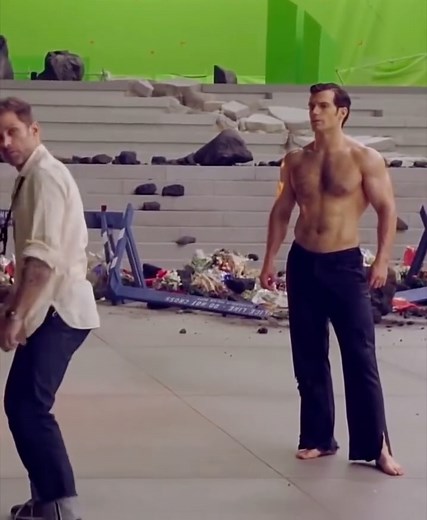 Henry Cavill Read DC Rebirth to Prepare for ‘Justice League/ZSJL’ Henry Cavill researched the character to most accurately play him, revealing in Justice League: The Official Collector’s Edition book that the DC Rebirth event is where he drew most of his inspiration. “I do indeed — especially with Rebirth, which has just come out,” (from 2017) Cavill explained in the book of looking to comics for inspiration. “I’ve been really diving into that. It’s fun to see where the DC Comics Universe is goi