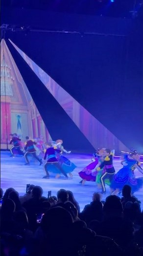 Elsa and Anna | Disney on Ice 2025 #disney #usa