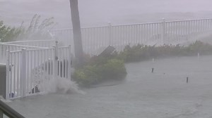 99K views · 1.1K reactions | During and after Hurricane Ian #HurricaneIan #Ian #hurricane #destruction #aftermath #FL #Florida #Sanibel #FortMyers | Elyse Chengery | Facebook