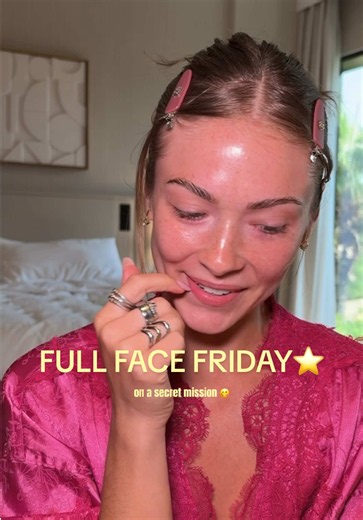 happy FFF! ⭐️ today @Huda Beautys on the chopping block 🙂‍↔️💅🏼 who’s next?? #makeupinspo #makeupreview #kaylaryan #trending