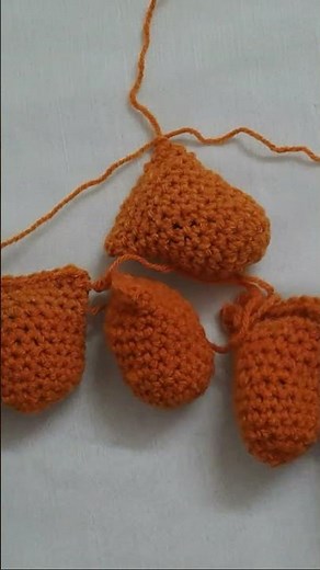 Need a new pencil case? Crochet this in minutes! | Club Crafteria