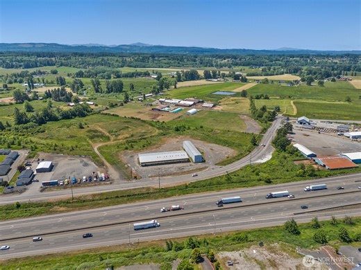 281 & 277 Hamilton Rd N, Chehalis, WA 98532 - MLS 2499022 - Coldwell Banker