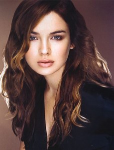 Easy Natural Ways to Get Wavy Hair