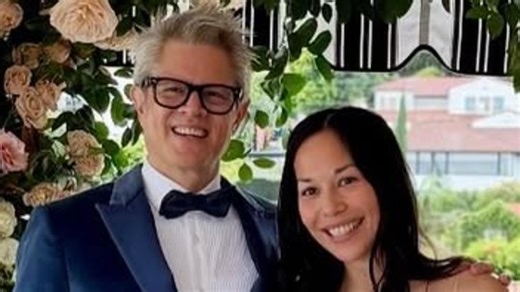 Jackass star Johnny Knoxville marries costume designer girlfriend