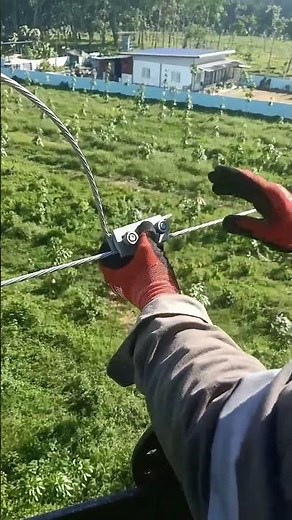 😱 Watch Linemen Install a PG-2 Grounding Clamp! ⚡#Grounding #Lineman #utilitywork