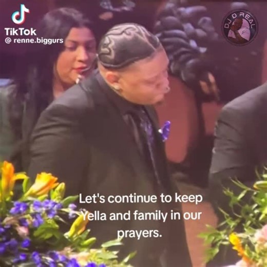 DJ D REAL on Instagram: "PRAYERS UP TO YELLA BEEZY AND HIS FAMILY 🙏🏾🙏🏾🙏🏾🙏🏾 YOUR MOM ALWAYS SHOWED LOVED AND WAS A COOL LADY WHEN I DID THAT MASHUP REMIX TO “TO THE FLOOR” VIDEO SHE COMMENTED AND SHOWED LOVED THAT WAS HER ISH!!! #playwitit SHE WOULD SAY IM DEFINITELY PRAYING FOR YA MY BOY YOU AND YOUR FAMILY 🙏🏾🙏🏾🙏🏾 -DJ D REAL @yellabeezy214 #yellabeezy #djdreal #k104 #979thebeat 🎥 from Renne Biggurs"