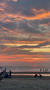 829K views · 18K reactions | Sunset will always be my favorite goodbye. ✨李 . . . . . Cox’s Bazar, Bangladesh  . . . #sunset #sunsetvibes #seaview #peaceful #PeacefulVibes #PeacefulVibesOnly #peace | P e a c e f u l | Facebook