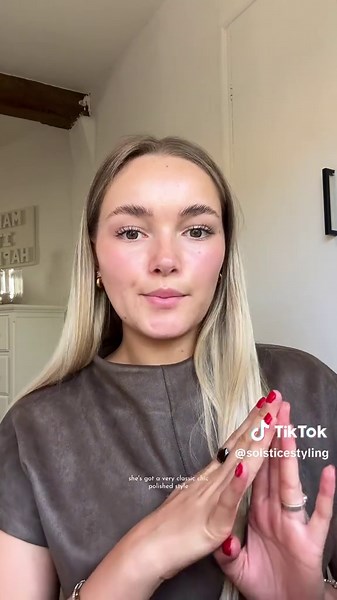 My client was after a work wardrobe refresh for autumn, with a ‘buy less buy better’ mantra, this is what we styled for her 🤎🍂 www.solsticestyling.com to get styled this season, with love - Charlotte x #autumnofficeoutfits #autumnofficewardrobe #officecapsulewardrobe #virtualpersonalstylist #wardrobesttylist