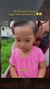 The child is not paying attention, they are fighting over who wants to sit in the front 🤣#ritsuki...