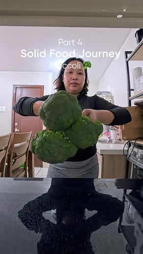 Part 4 | My 6-month-old trying broccoli for the first time.It smells funny, looks green, but mom says it's healthy.#SolidFoodJourney #BabyHeraEats#POVMomLife#BroccoliDay#HealthyBabyMeals | Cristina Abello