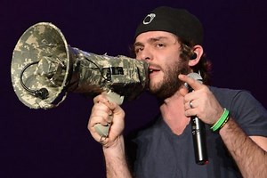 Thomas Rhett Gives Lessons on How to 'Diffie'