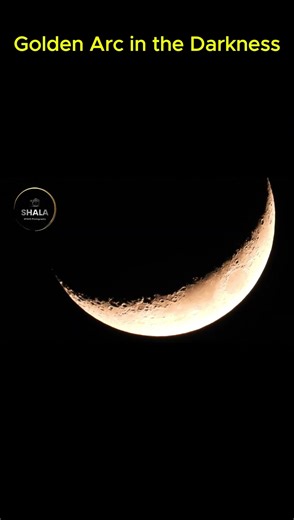 A Golden Crescent Carving the Night #moon #crescentmoon #fyp #foryou #nightsky #moonvideo #viral