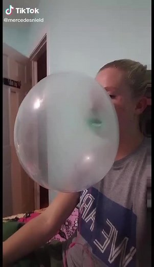 #huge#bubble#gum#fyp