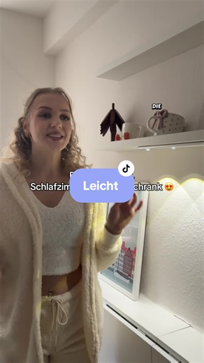 Energiesparender Kleiderschrank mit Bewegungssensor