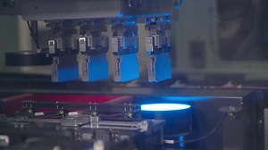 FactoryTalk® Remote Access™ enables secure connections to equipment, allowing teams to respond to needs faster and more rapidly resolve production issues from anywhere. Click here to learn more about Rockwell Automation’s FactoryTalk Remote Access. Learn more: https://rok.auto/3JLULk3 | Rockwell Automation, Inc.