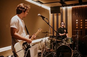 How Long Should You Play Guitar Before Joining a Band?