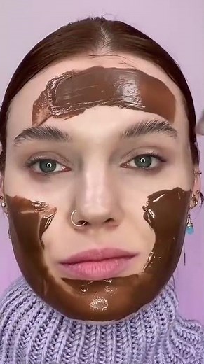 Make your own chocolate face mask !