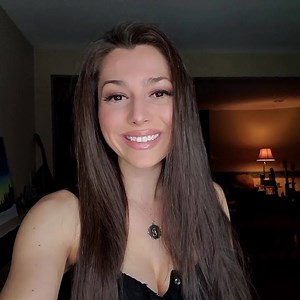 🚨 My 2020 Merch Tour is NOW open! BRAND NEW t-shirts, tanks, hoodies, CDS, DVDS, & 1-of-a-kind merch and experiences!!!! SO EXCITED. All $$ made from this special store goes directly towards funding my 2020 Tour. Click HERE to Shop : https://jessicalynnmusic.org/tour-2020-exclusive ! ❤ | Jessica Lynn