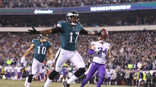 Retired NFL player Alshon Jeffrey faces insurance fraud charges related to highway incident