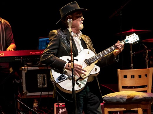Ritchie Blackmore calls Duane Eddy his "number one inspiration"