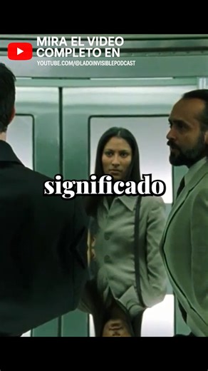 ⚔️ En Matrix Revolutions, Neo y Smith no representan el bien y el mal, sino dos fuerzas complementarias: conciencia y resistencia, creación y negación. ☯️ Su batalla final no es una guerra, sino una fusión. Al aceptar a Smith como su reflejo, Neo trasciende la dualidad y restaura el equilibrio del sistema. Es el símbolo de toda transformación interior: solo al integrar la sombra, el ser alcanza la unidad. #matrix #simbolismo #cine #analisis #filosofia #neo #smith #scifi #espiritualidad #realidad