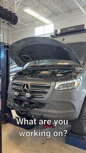 Behind the Service Bay | Sprinter Service