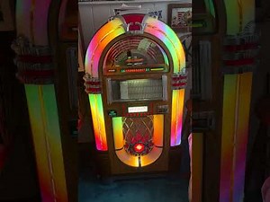 Rockola CD Jukebox plays 2500 songs (part 3)