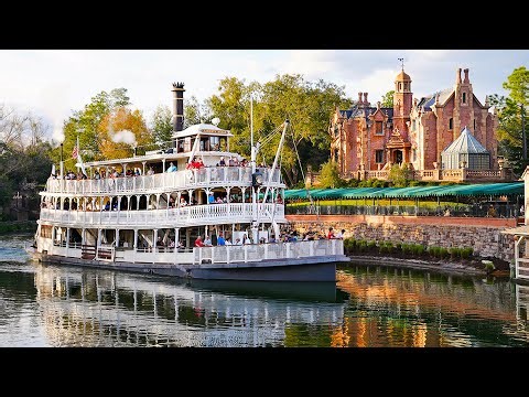 Liberty Square Riverboat at Sunset - Magic Kingdom Ride at Walt Disney World [4K60 POV]