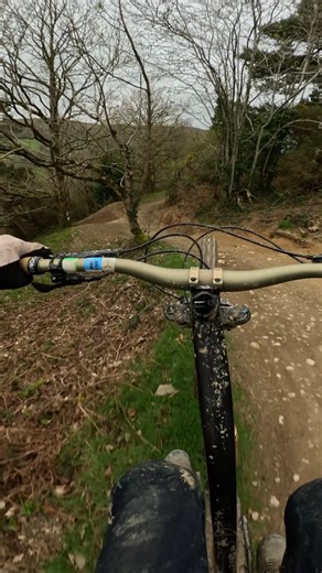 Super close call with that tree! #mtb #mountainbike #downhillmtb #fyp