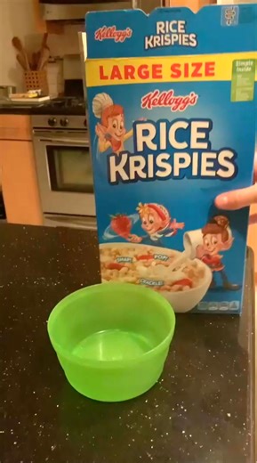 Starting my day with a classic! 🥣✨ #BreakfastVibes #MorningRoutine | Zoe Young