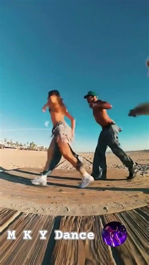 🐒💃 MONKEY SHUFFLE DANCE — RHYTHM IN MY FEET 🔥⚡🎶🚀✨ #MonkeyShuffleDance #RhythmInMyFeet #ytshorts