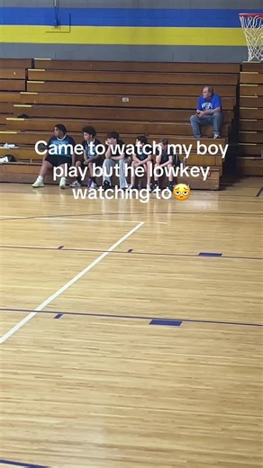 Bryson🏀✝️ (@brysongladdenbasketball4)’s video of guys playing video games